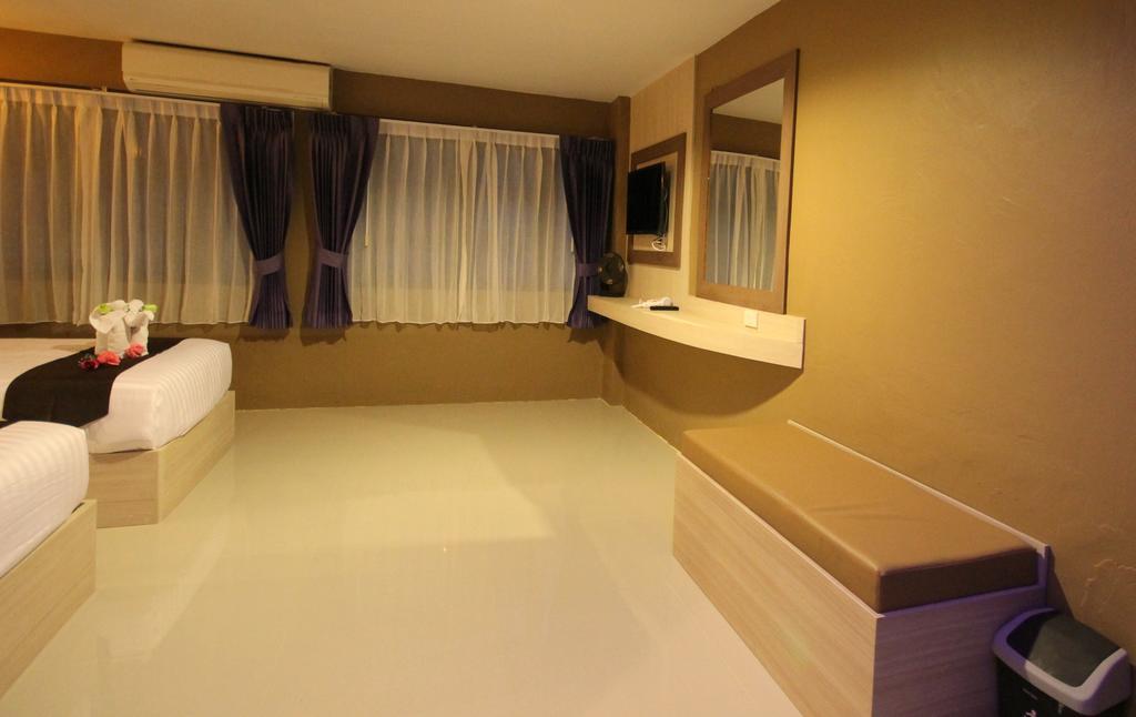 Baywatch Boutique Hotel Ao Nang Krabi town Dış mekan fotoğraf