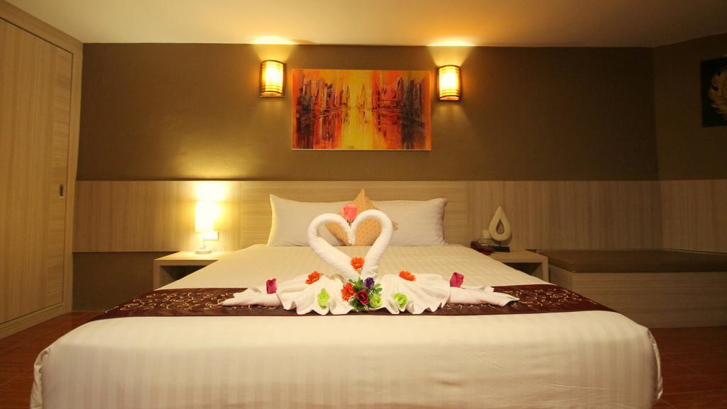 Baywatch Boutique Hotel Ao Nang Krabi town Dış mekan fotoğraf